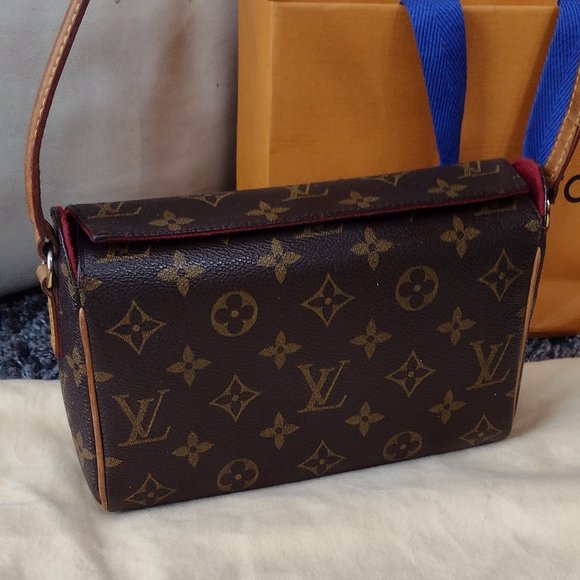 🌹Amazing Rare Louis Vuitton Recital - Picture 12 of 15